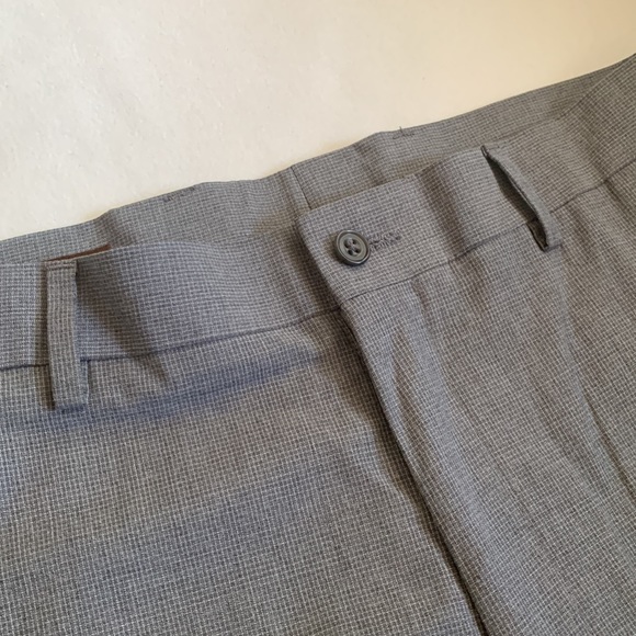 Perry Ellis Men’s Gray Dress Pants size 33x30 - Picture 3 of 6